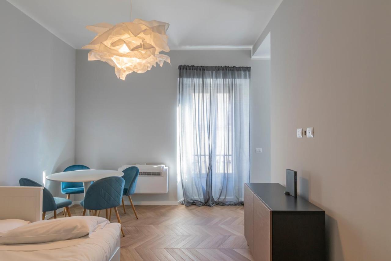 Luxury Apartment In Downtown - Curtatone 4 米兰 外观 照片